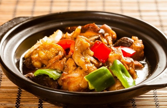 黄焖鸡米饭